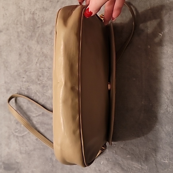 0461. Vintage Anne Klein for Calderon Tan Crossbody Clutch Purse Bag Lion Logo - Picture 5 of 12